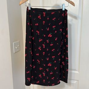 Watch video!!! HVN Wiona Black cherry printed 100% Silk Skirt Size 4